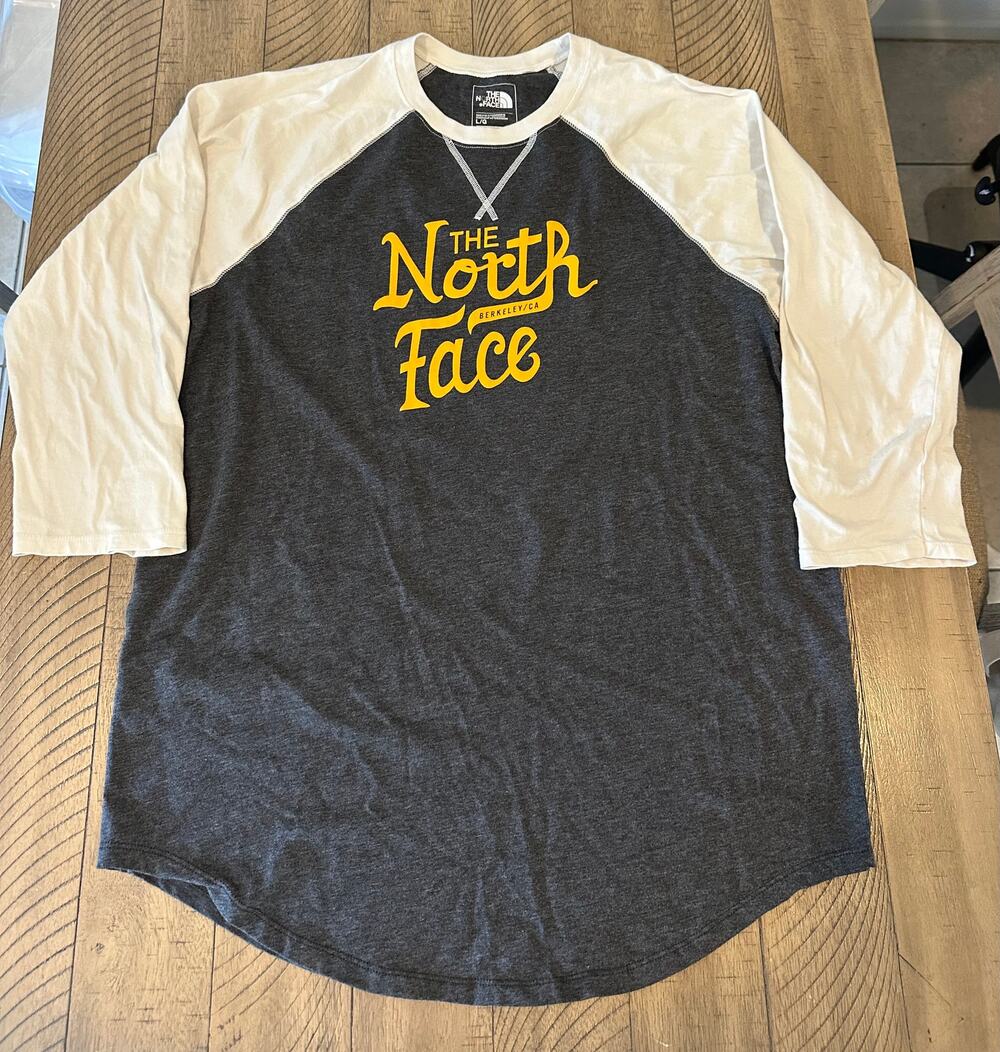 The North Face Men's Large Raglan 3/4 Sleeve T-Shirt Gray White Berkeley CA Logo